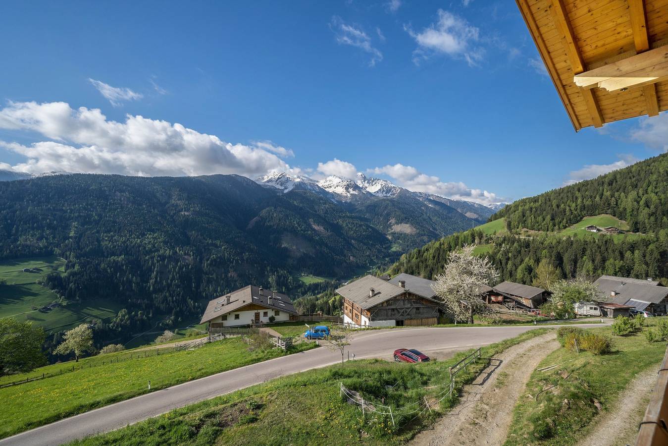 Appartamento intero, Appartamento 'Matscherhof Nikolaus' con vista sulle montagne, giardino in comune e balcone in Ultimo, Gruppo Ortles-Cevedale