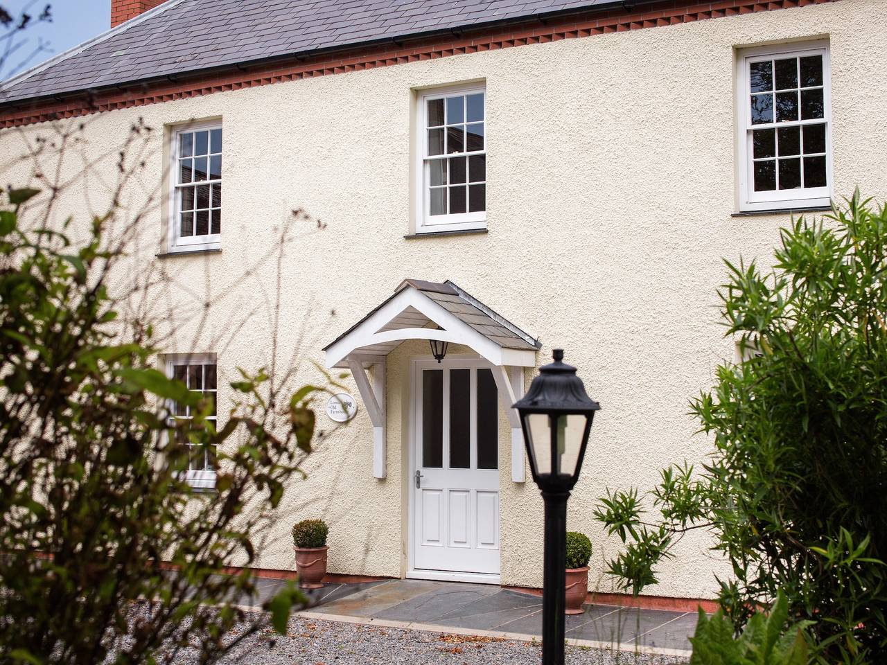 Holiday Rental for 4 People in Freshwater East, Pembrokeshire