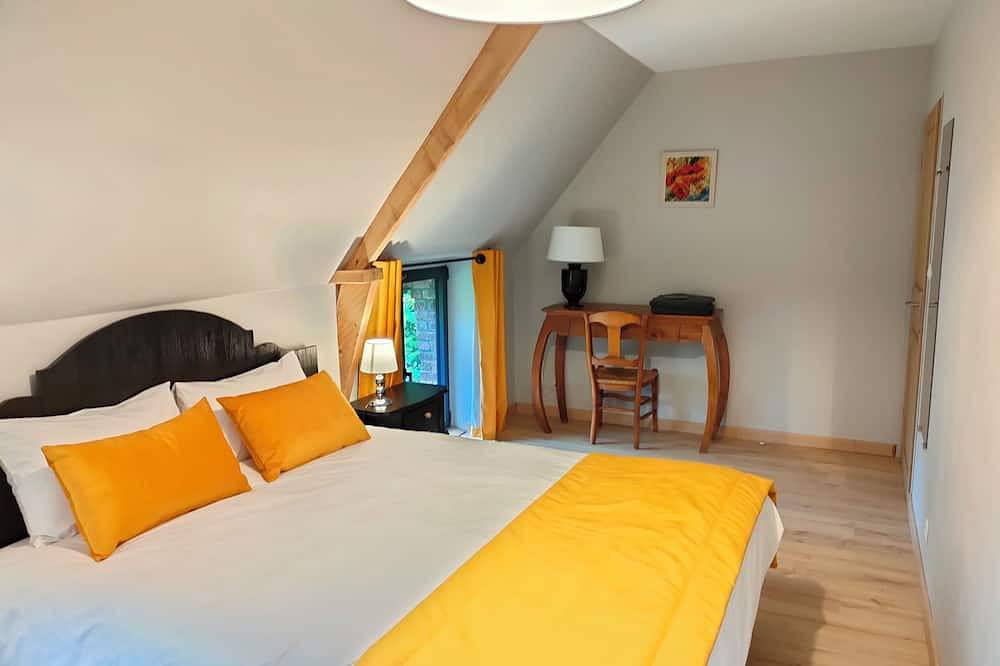 Appartement entier, Gite appartement la Ruchette se situe au dessus du Gite Le Rucher in Rumegies, Région de Valenciennes