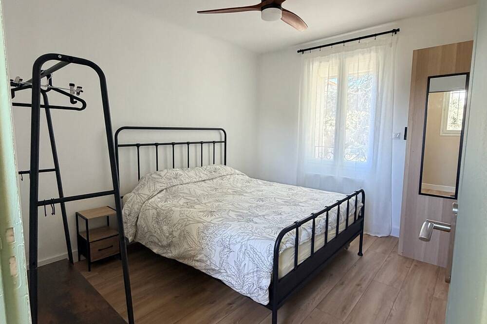 Appartement entier, Grand appartement climatisé avec terrasse entre Dentelles Ventoux et Avignon in Vacqueyras, Vaucluse