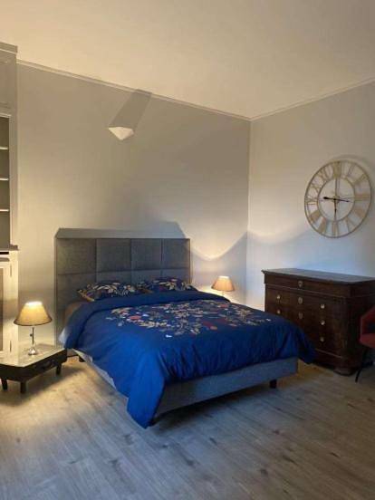 Double Room with Private Bathroom in Châlons-en-Champagne, Marne