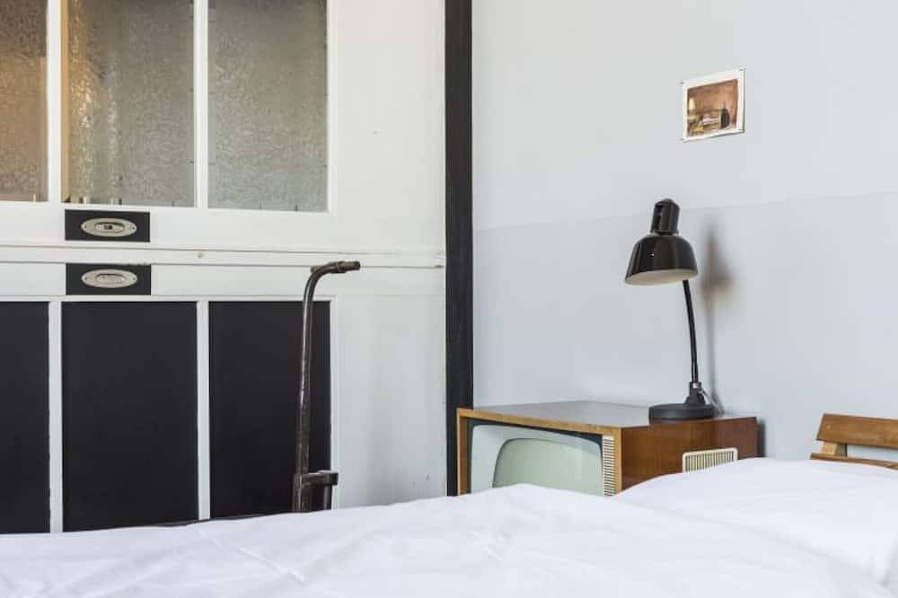 Entire apartment, Small cozy loft in the middle of creative Leipzig in Alt-West, Leipzig