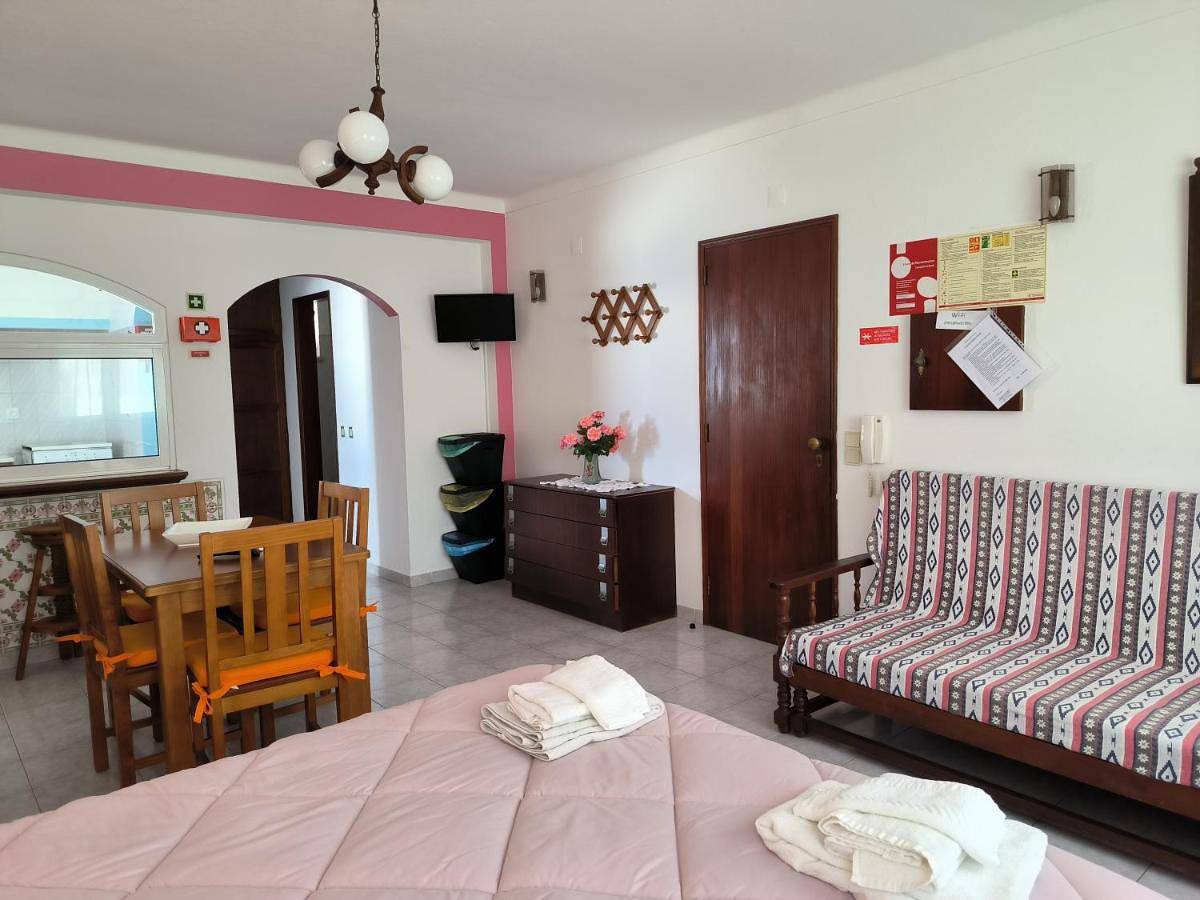 Apartamento inteiro, Studio Apartment in Porto Covo, Costa Alentejana
