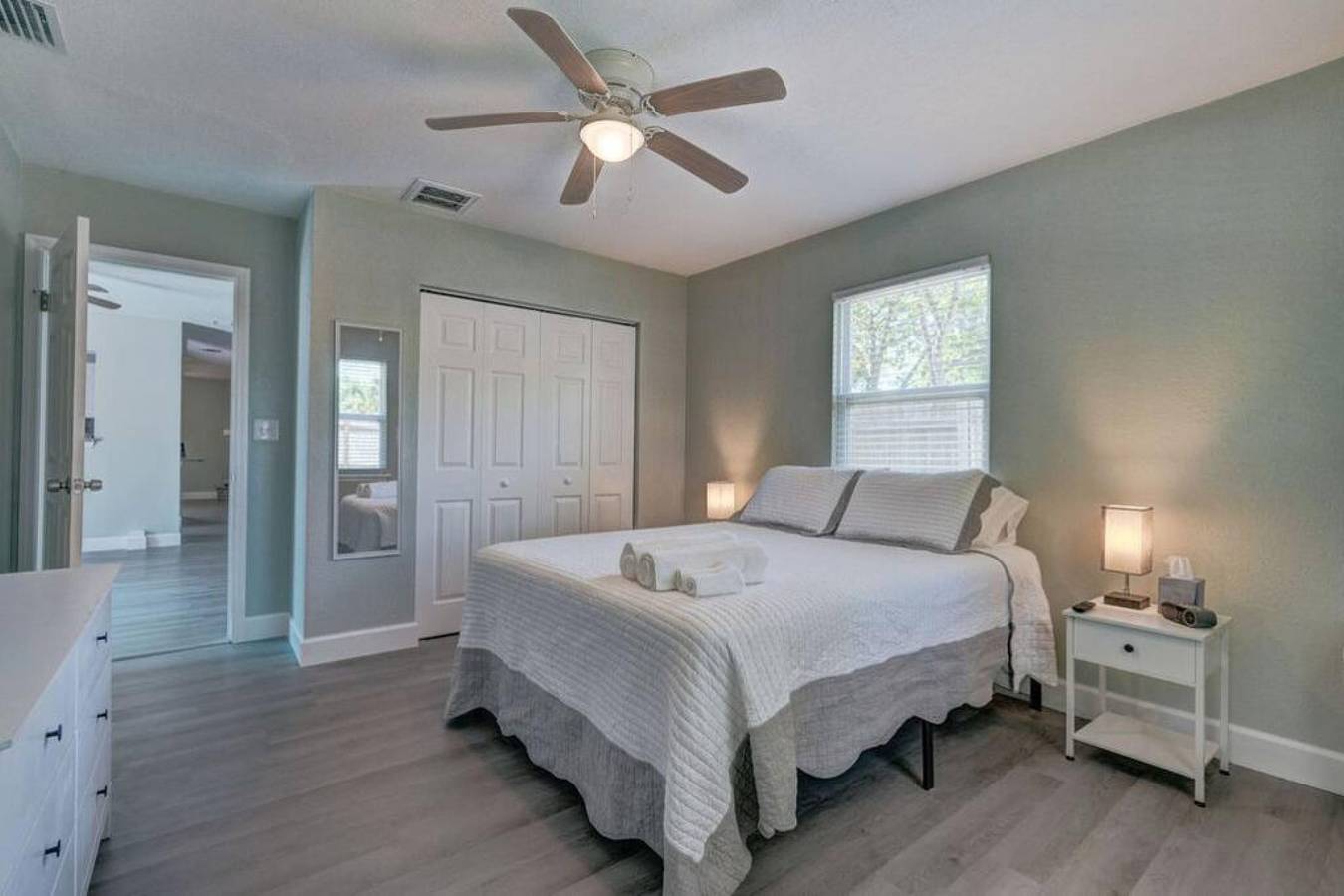 Heated Pool Close to St Pete   Tampa Pet Friendly in Pinellas Park, Pinellas County