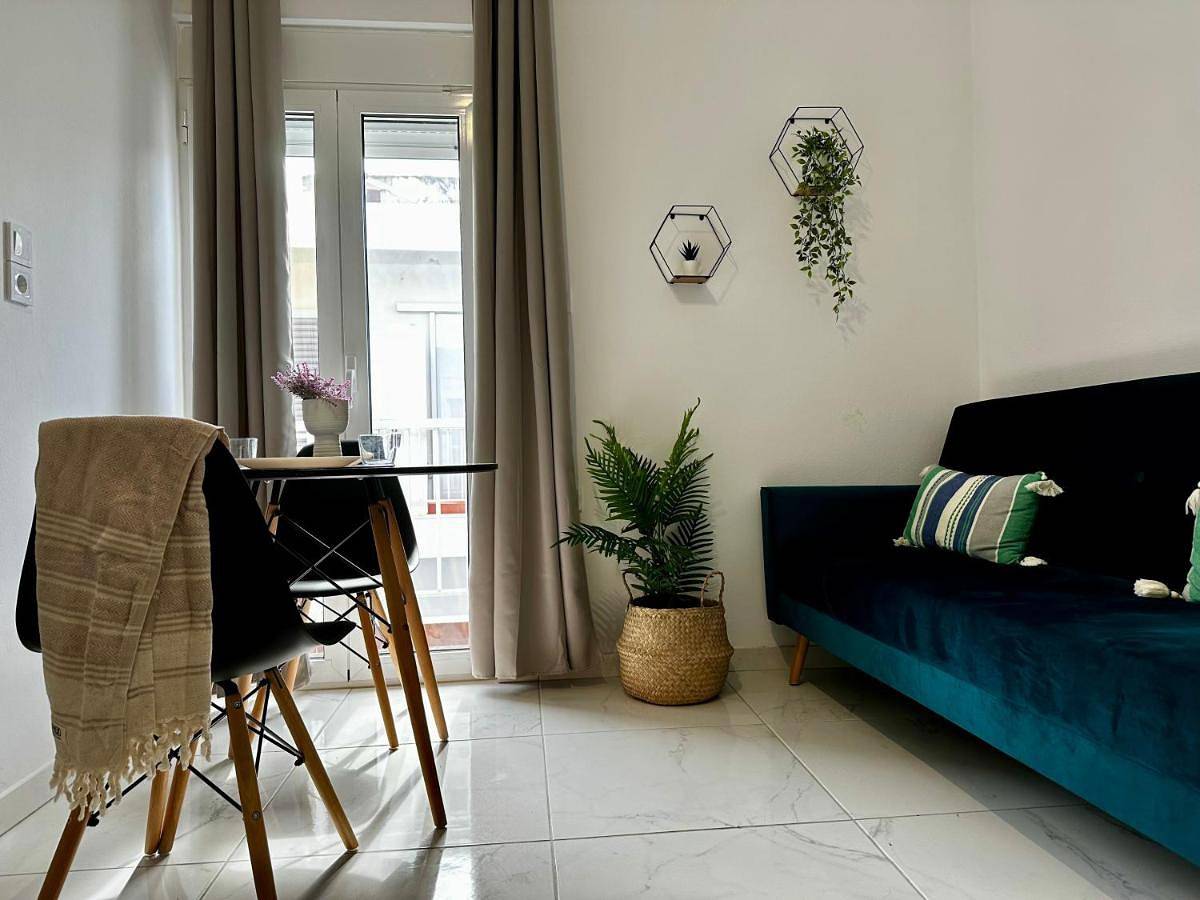 Geheel appartement, Cozy Apartment in Town, close to the Sea - El Greco Apartments No 11 in Kos Stad, Kos