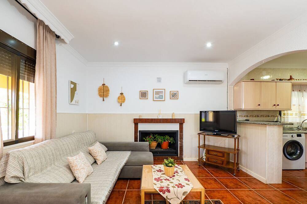 Cubo's Finca Megan / privater Pool / kostenloses Wlan / Klimaanlage in Alhaurín de la Torre, Costa del Sol