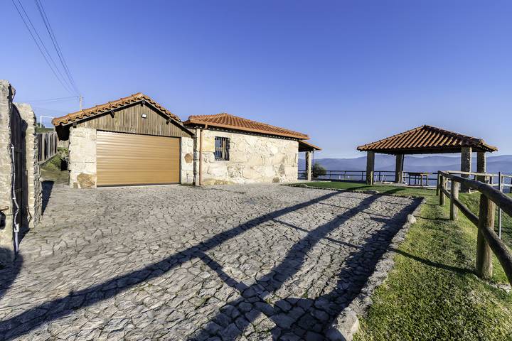 Casa de vacaciones para 10 personas, con jardín, Se admiten mascotas en Distrito de Braga - 2