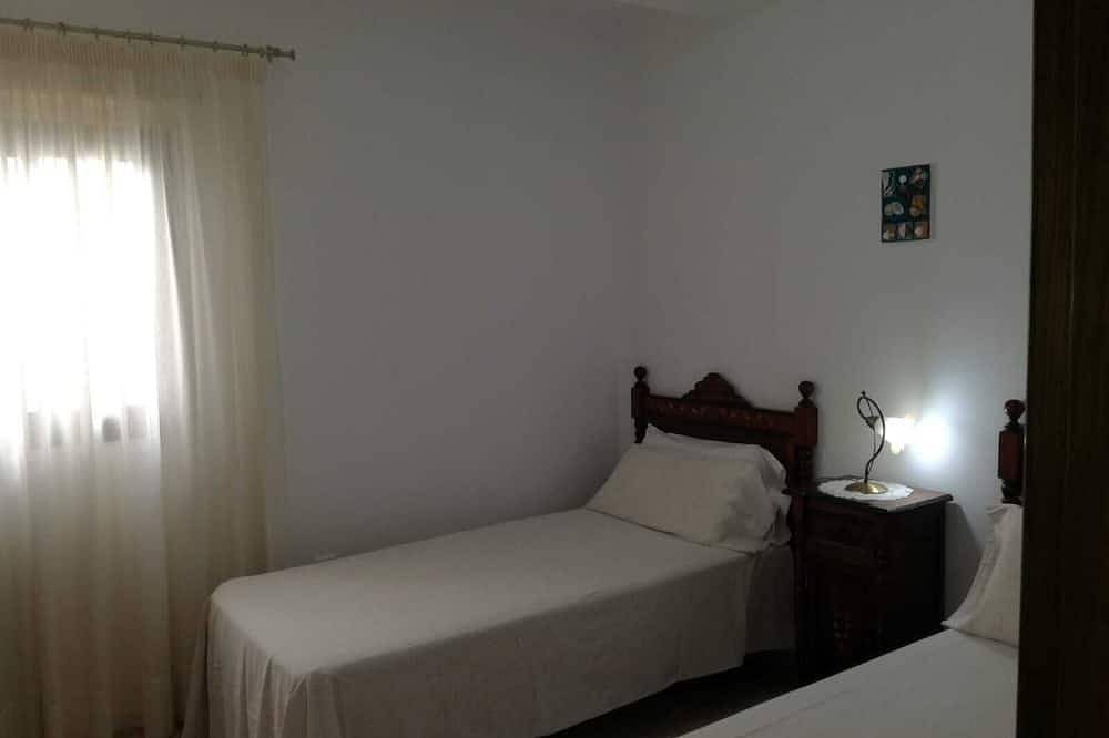 Entire apartment, Sea Breeze Apartment beachfront with spectacular views in Playa de Gran Tarajal, Gran Tarajal