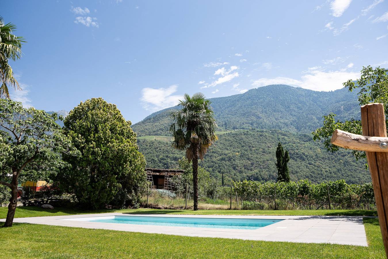 Ganze Wohnung, Ferienwohnung "Torgglbauer 5" mit Bergblick, Gemeinschaftspool & Wlan in Meran, Sarntaler Alpen