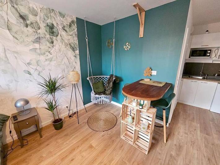 Gîte pour 2 personnes, avec piscine ainsi que terrasse et jardin à Éguilles - 2