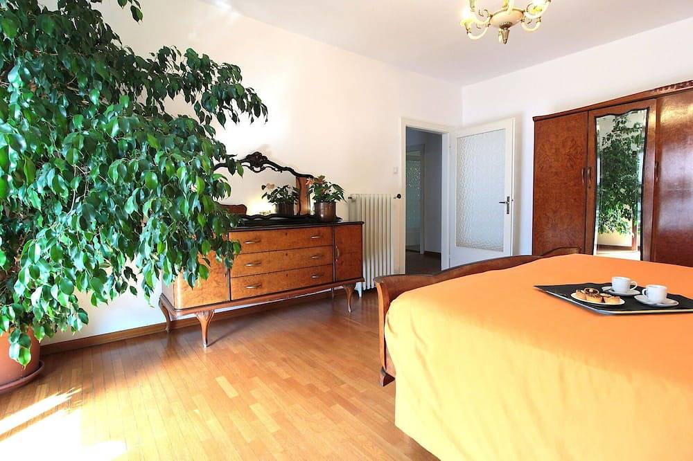 Apartamento entero, Apartamento en Feltre con 3 habitaciones, capacidad 5 in Feltre, Grupo Cimonega