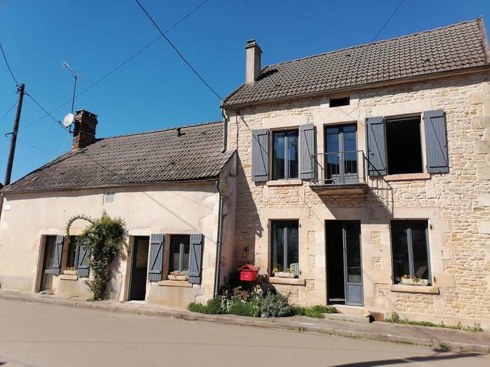 Location de vacances pour 8 personnes, avec Balcon ainsi que Terrasse et Vue à Andryes