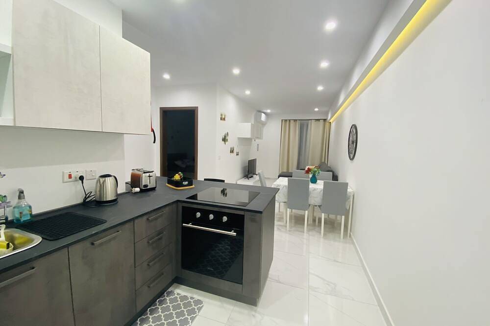 Ganze Wohnung, Central Cozy Located Apt in Msida, Insel Malta