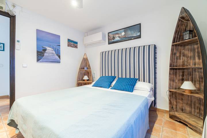 0151-Illa Cartago 31+ in Empuriabrava, Haut-Ampurdan