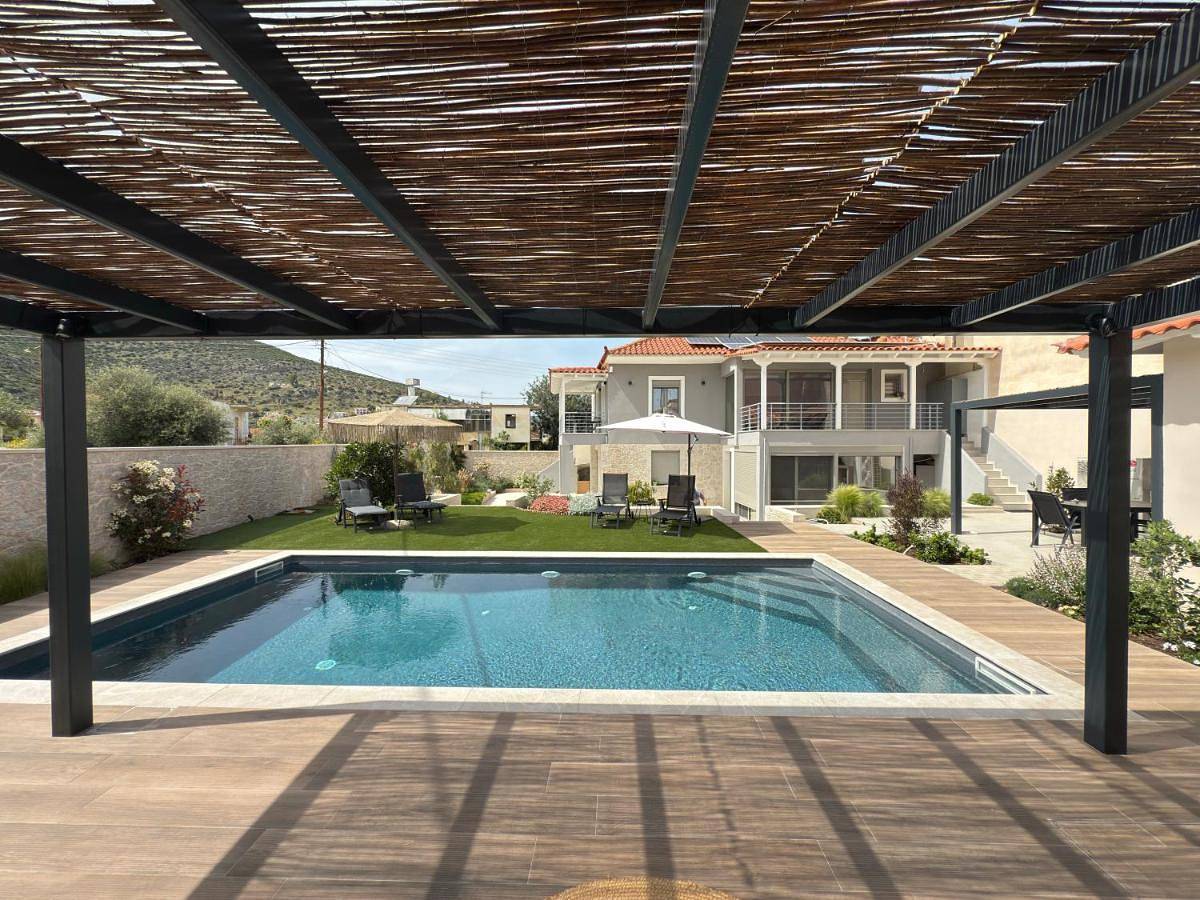 Oikies in Astros, Kinuria