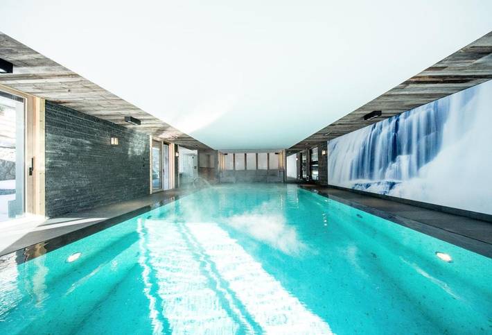 Chalet pour 27 personnes, avec piscine ainsi que jardin et vue à Crans-Montana - 4