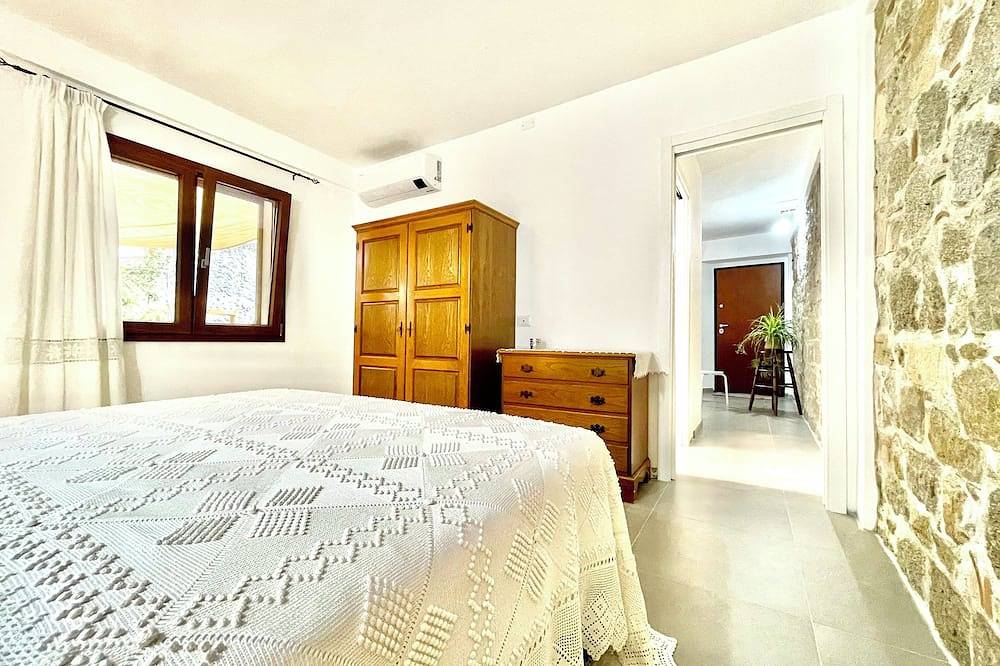 Entire apartment, \"Charming Bari Sardo\" in Bari Sardo, Ogliastra Province