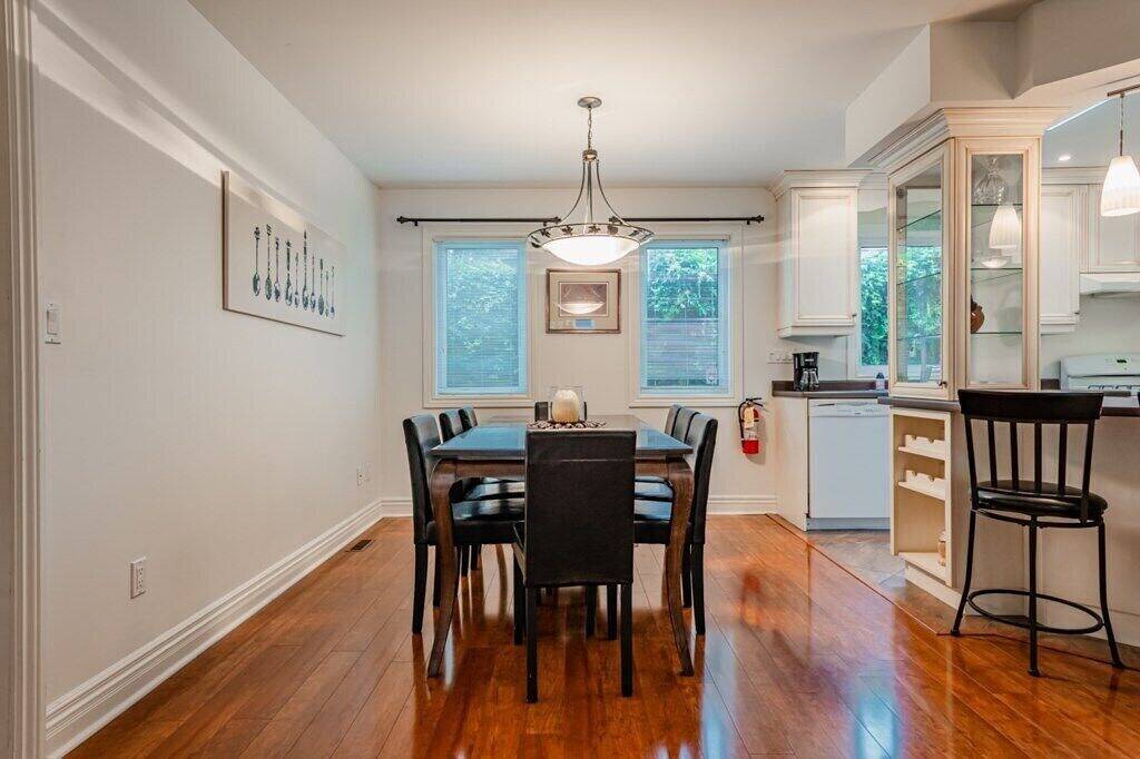 Five Point Cottage, Now Dog Friendly! in Niagara-on-the-Lake, Niagara Fälle