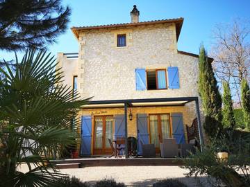 Gîte pour 2 personnes, avec jardin ainsi que jacuzzi et piscine, animaux acceptés dans Boulazac Isle Manoire
