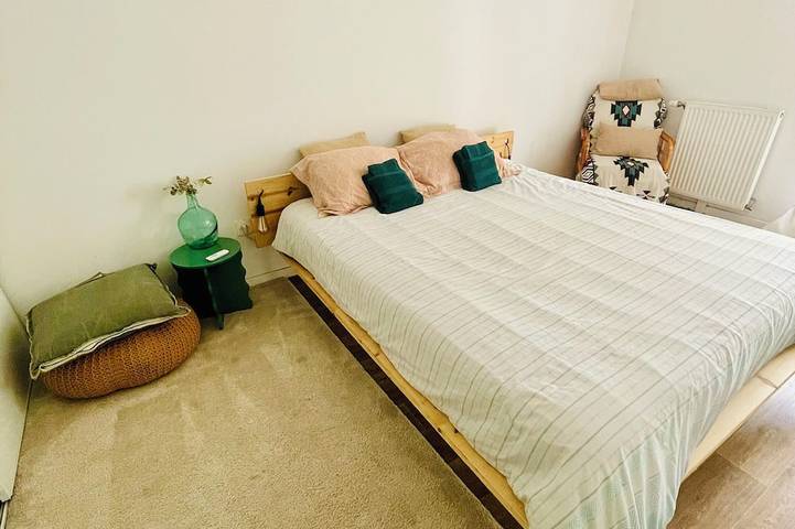 Apartamento entero, A cozy and spacious apartment just outside Paris. Perfect for families. in Noisy-le-Sec, Sena-Saint Denis
