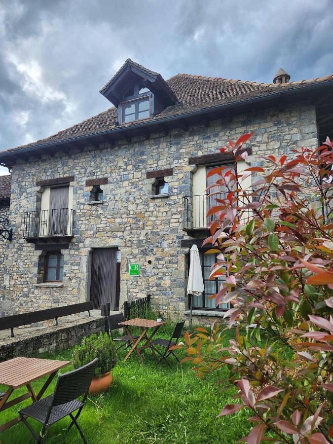 Casa rural para 8 personas, con Balcón y Jardín en La Jacetania - 2