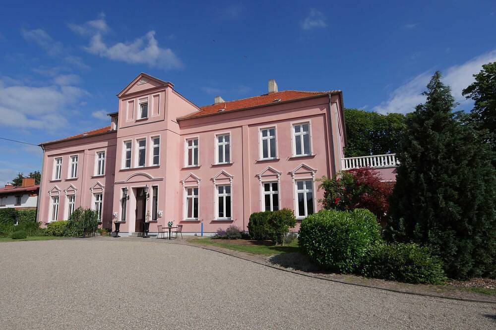 Apartment Schwerin - Schlosshotel Groß Köthel in Hohen Demzin, Swiss of Mecklenburg