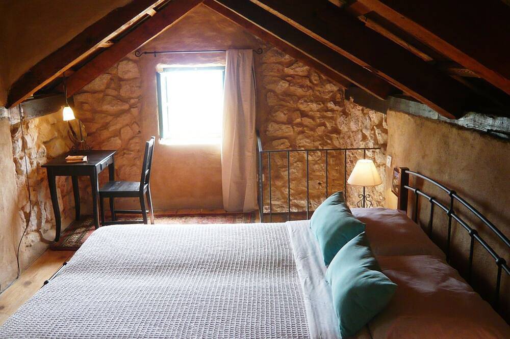 Romantische antike Stein erbaute kleine Villa mit Blick auf in Bribir, Primorje-Gorski Kotar