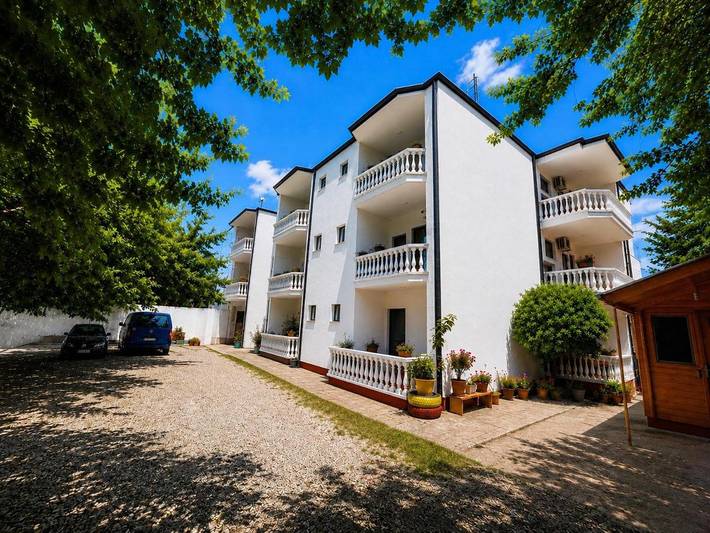 Hôtel pour 4 personnes, avec vue et jardin, animaux acceptés
