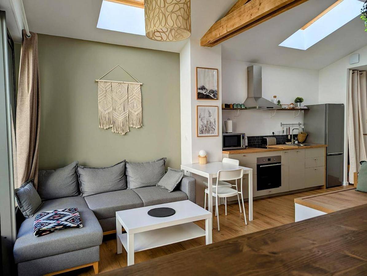 Appartement entier, Two-Bedroom Apartment in Indre (Nantes), Région de Nantes