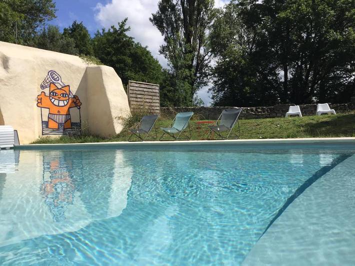 Appartement de vacances pour 3 personnes, avec Balcon et Terrasse ainsi que Jardin et Piscine