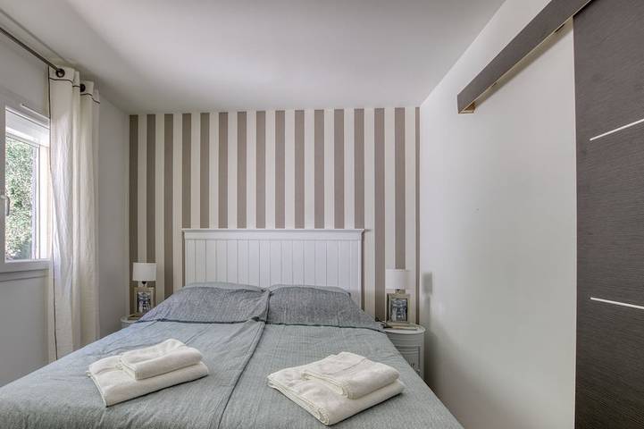 Location de vacances pour 6 personnes, avec jacuzzi et jardin à Montferrat - 4