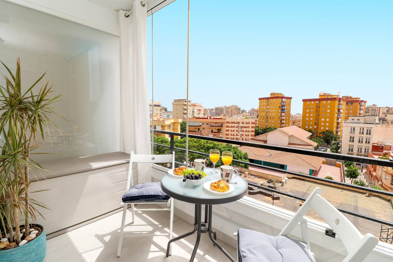 Apartamento entero, Modern apartment in Fuengirola - central location in Las Lagunas, Fuengirola