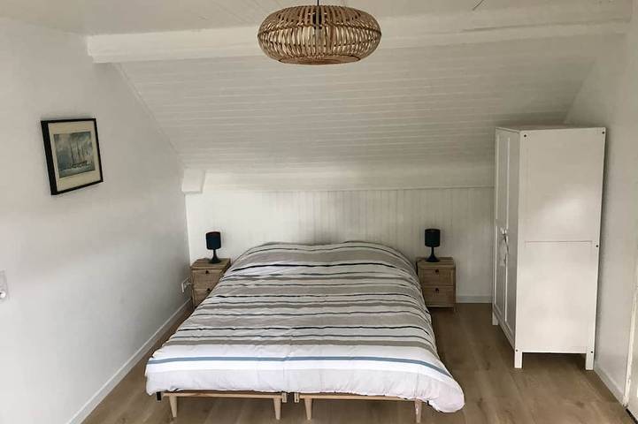 Seaside house Quimiac Mesquer sleeps 11 in Mesquer, Côte d'Amour
