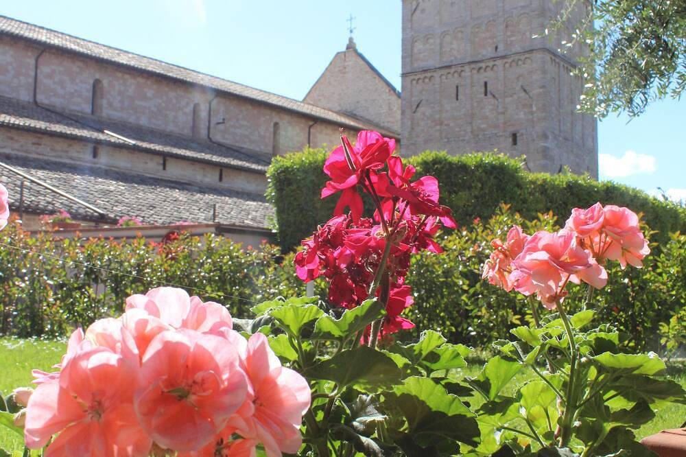 Entire apartment, \"Il Turrione\" The Hermitage in Assisi, Perugia Province