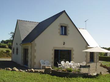 Gîte pour 6 personnes, avec jardin à Le Mesnil-Ozenne