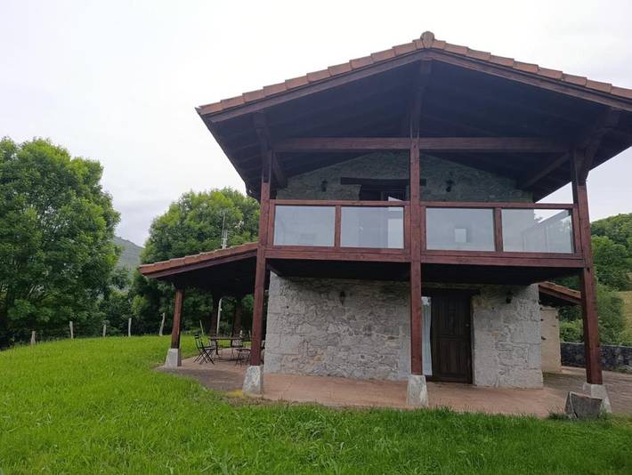 Casa de vacaciones para 6 personas, con Balcón además de Terraza y Vistas en Arredondo