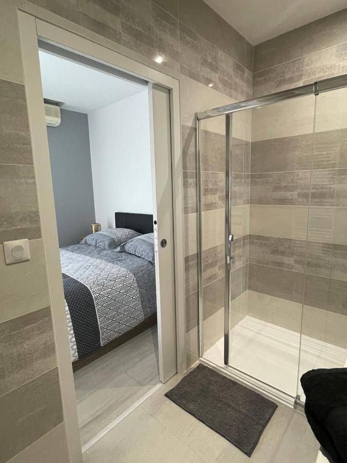 Location de vacances pour 6 personnes, avec jardin à Chevannes - 3