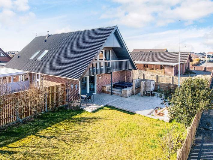 Ferienhaus für 12 Personen, mit Balkon, kinderfreundlich - 1