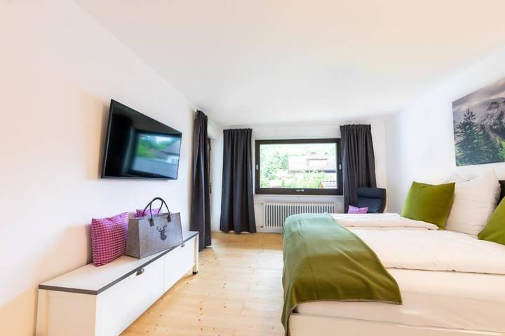 Hütte für 8 Personen, mit Garten und Ausblick am Forggensee - 2