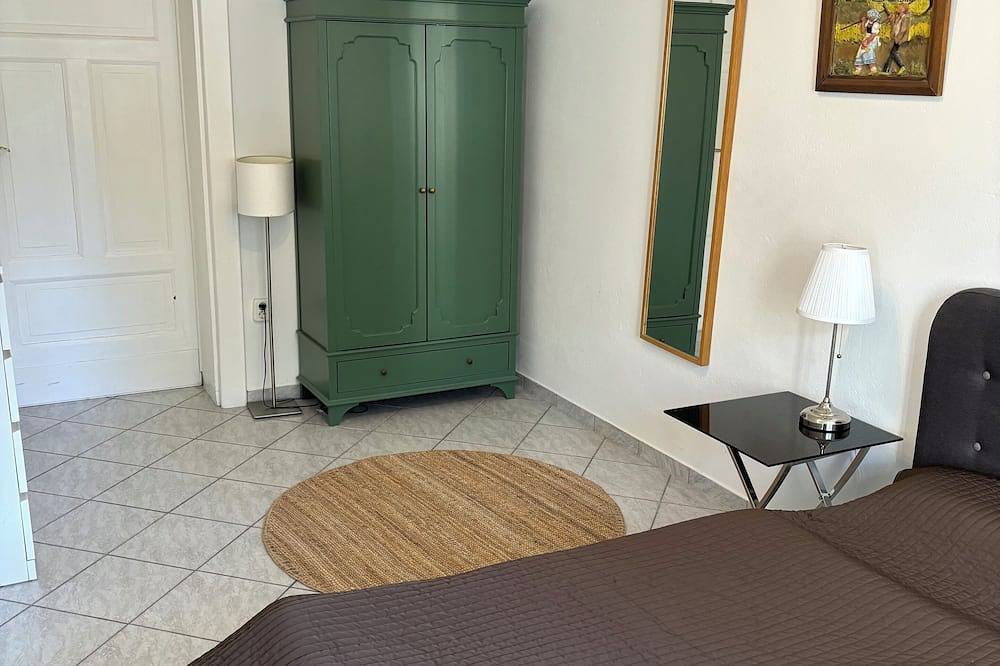 Ganze Wohnung, Geschmackvoll eingerichtete & ruhige Ferienwohnung in Lichterfelde West, Wlan in Steglitz-Zehlendorf, Berlin