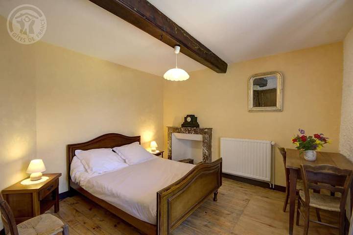 Location de vacances pour 5 personnes, avec jardin, animaux acceptés à Saint-Symphorien-de-Lay - 4