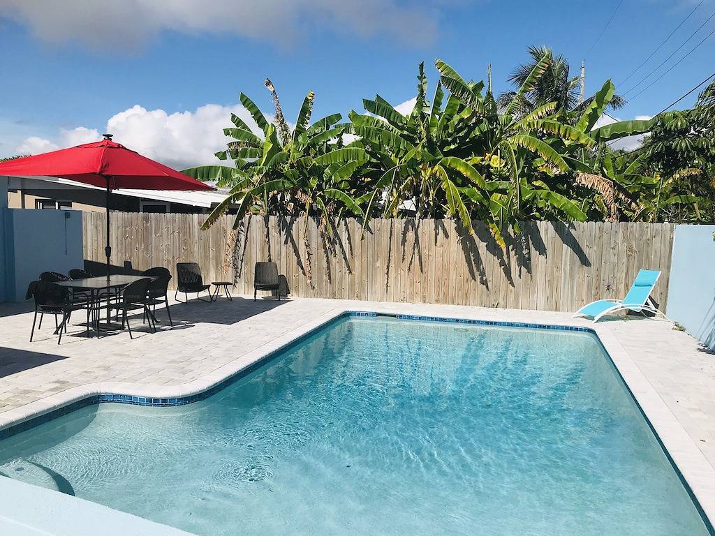 Strandhaus mit Pool - 5 Minuten zu Fuß zum Strand in Canova Beach, Indian Harbour Beach