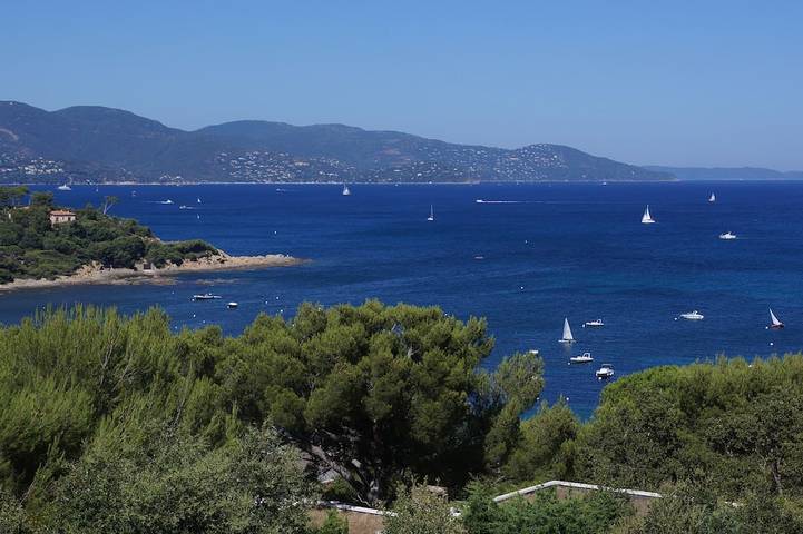 Maison de vacances pour 6 personnes, avec jardin dans Cap Bénat