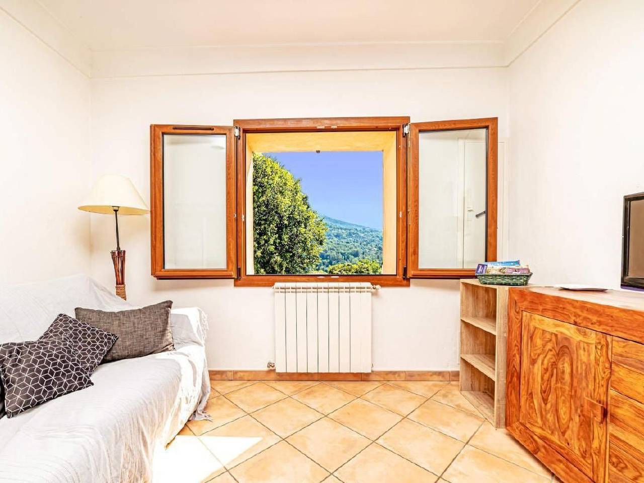 Apartamento entero, Locations-06 - das haus von noelie 1. stock in Le Bar-sur-Loup, Region de Cannes