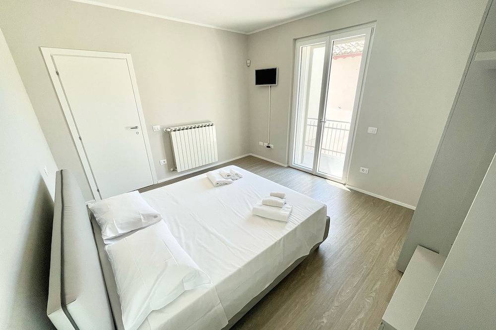 Villa Ipnotica - pool - sleeps 7 - additional children possible at no extra cost in Spoleto, Provincia de Perugia