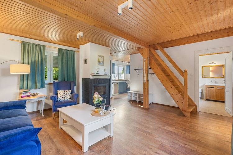 Komfortables Ferienhaus mit Kamin und Terrasse in Bobolin, Powiat Sławieński