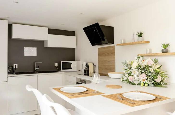 Gîte pour 4 personnes, avec vue et jardin à Irigny - 2