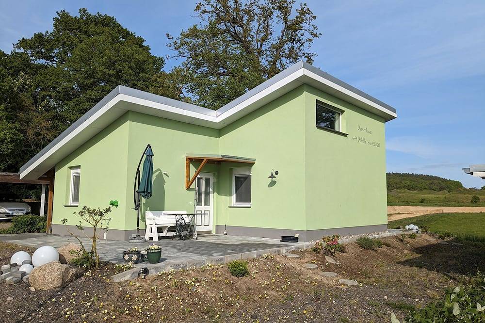 Neuer Bungalow mit Ausblick (Golfplatz) in Langen Brütz, Ludwigslust-Parchim