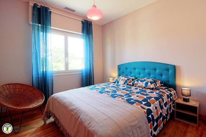 Location de vacances pour 10 personnes, avec jardin à Margaux - 4