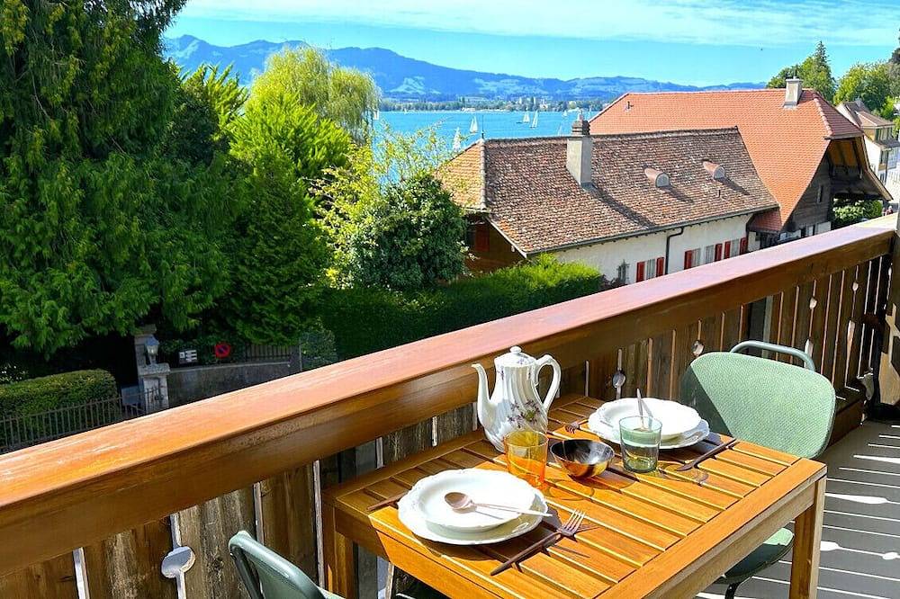 Ganze Wohnung, Swisshut Stunning Views Alps & Lake - Apart. Staat 22 in Hilterfingen, Thunersee